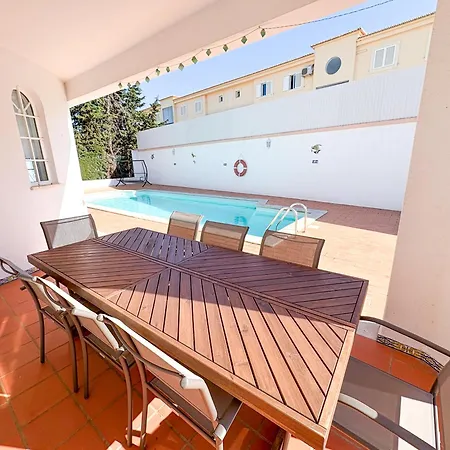 Villa Mia - Peerless Bond