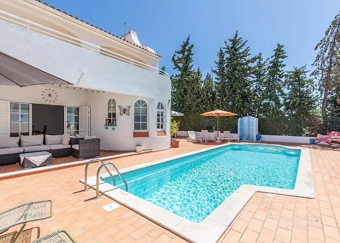 Mia - Peerless Bond Villa