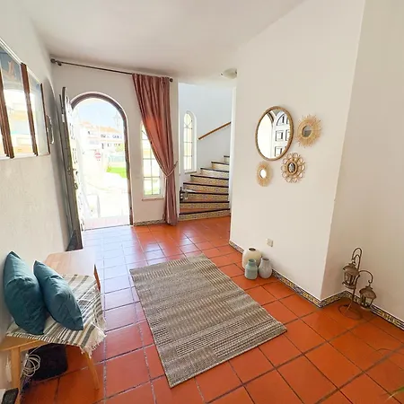 וילה Mia - Peerless Bond *