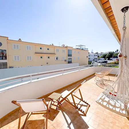 Mia - Peerless Bond * אלבופיירה