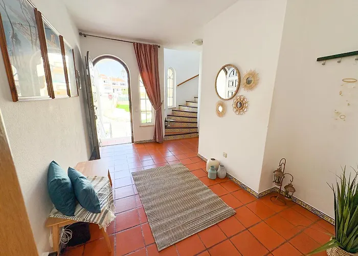 Villa Mia - Peerless Bond *