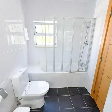 Mia - Peerless Bond Villa *